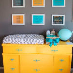 quarto de bebe cinza e outra cor 08