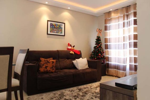 sala decorada com sofá