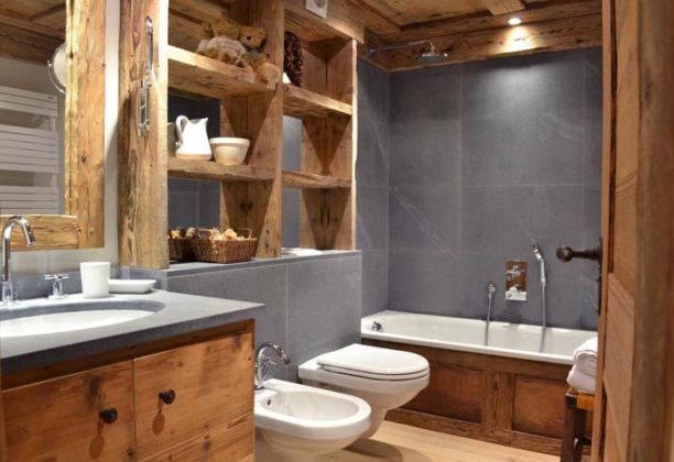 Decoração de banheiro rústico todo de madeira