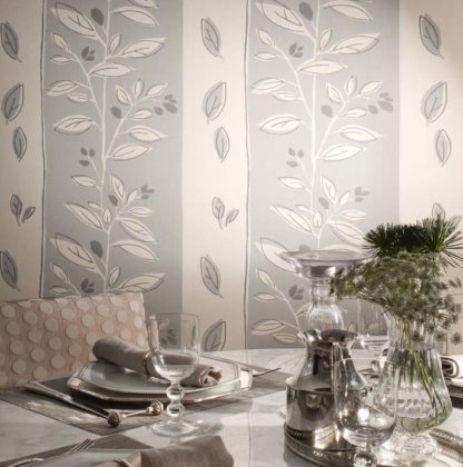 Decoração de sala de jantar com papel de parede