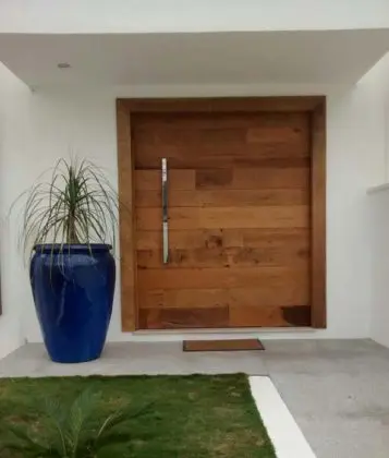 Porta pivotante madeira