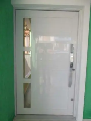porta pivotante aluminio