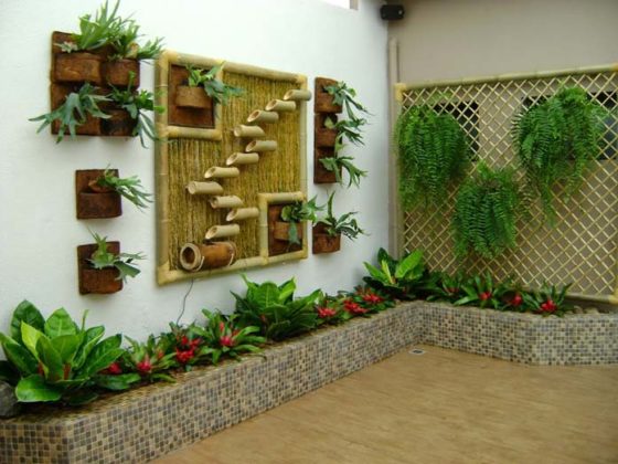 Decoração com plantas na parede
