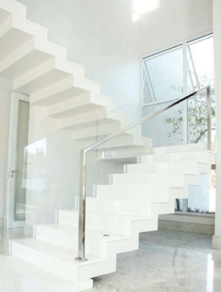 Mármore branco para escada