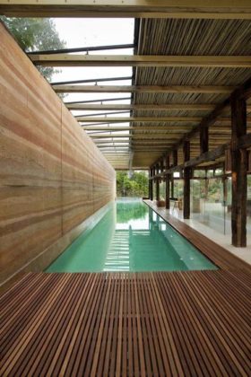 piscina moderna