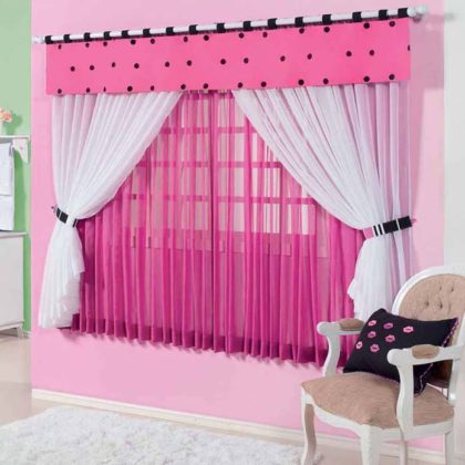 quarto infantil decorado com cortina
